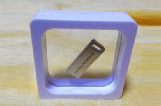 正方形塑胶U盘（中间完全透明）非常高档的U盘包装